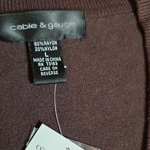 Cable & Gauge Women Chocolate Cardigan Sweater - Picture 2 of 4
